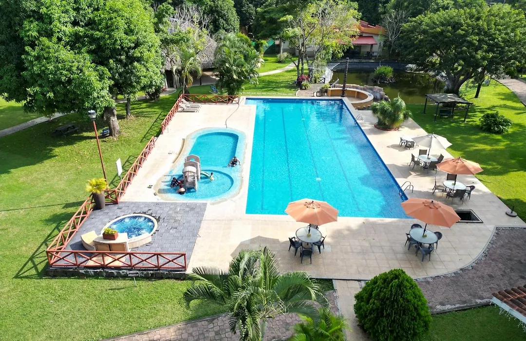 Maju Hotel Campestre & Spa-1